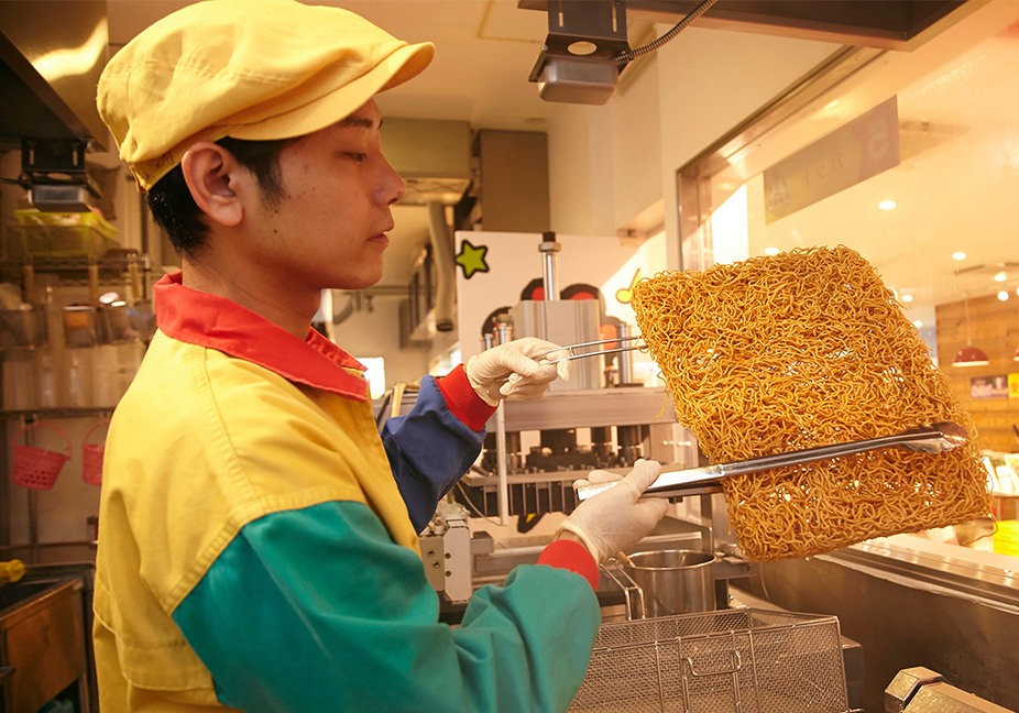 2F おやつfactoryベビースターランド